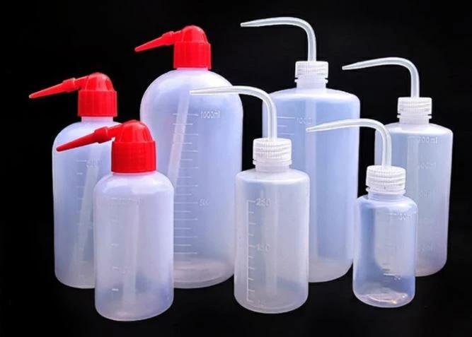 Flacone in plastica HDPE per lavaggio a mano da 500 ml con pompa erogatrice in plastica